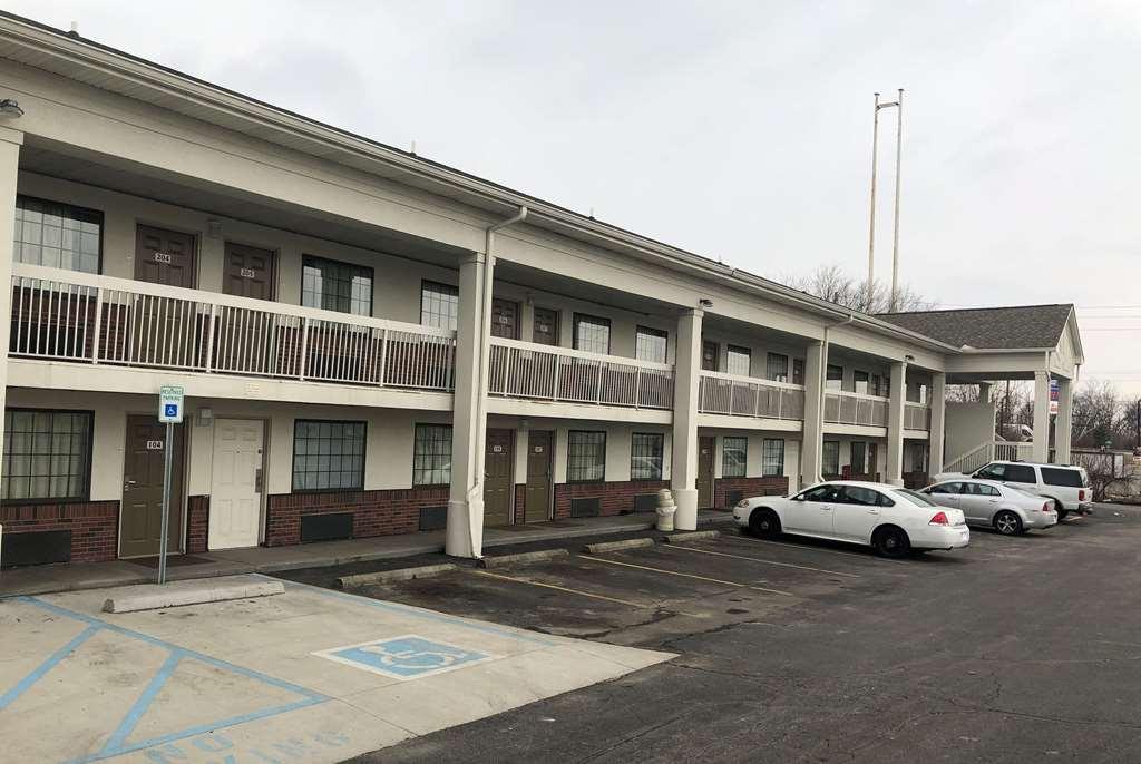 Days Inn By Wyndham Indianapolis South Екстериор снимка